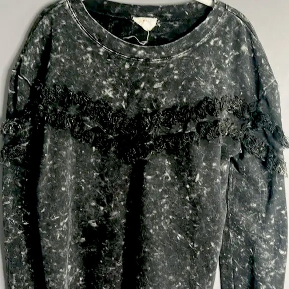 Bibi black white tie dyed sweatshirt size medium 
New